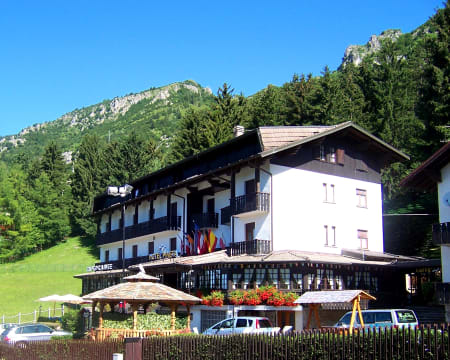 Hotel Pineta*** | Estadia de 1 Noite