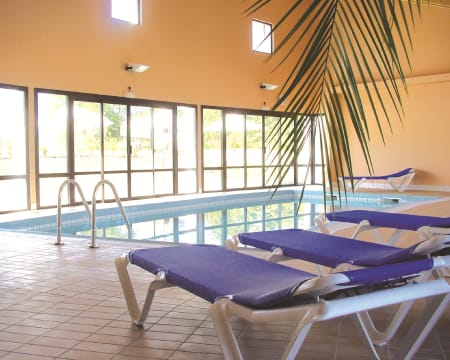Uma Noite Em Um Quarto Duplo Standard | Hôtel Le Clos** Uma Noite Em Um Quarto Duplo Standard | Hôtel Le Clos**