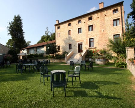 Uma Noite Em Um Quarto Duplo Standard | Agriturismo Le Vescovane Uma Noite Em Um Quarto Duplo Standard | Agriturismo Le Vescovane