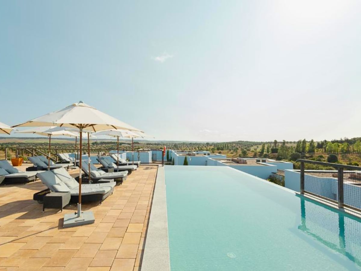 Sleep-Nature-Hotel-piscina-exterior Sleep-Nature-Hotel-piscina-exterior