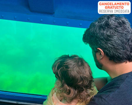 Aquarama - Sesimbra | Bilhetes Passeio com Visão Submarina | 2 Adultos + 1 Criança Aquarama - Sesimbra | Bilhetes Passeio com Visão Submarina | 2 Adultos + 1 Criança