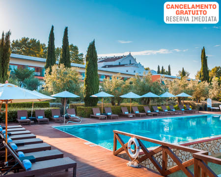 Convento do Espinheiro, Historic Hotel & Spa 5* | 2 Noites em Quarto Deluxe Convento do Espinheiro, Historic Hotel & Spa 5* | 2 Noites em Quarto Deluxe