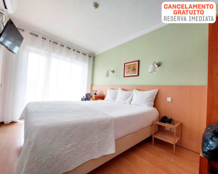 Hotel Santiago | 1 Noite em Quarto Duplo/Twin Hotel Santiago | 1 Noite em Quarto Duplo/Twin