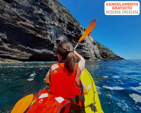 Azorean Seascape| Sharing Experiences | Passeio de Caiaque | 2 Pessoas Azorean Seascape| Sharing Experiences | Passeio de Caiaque | 2 Pessoas