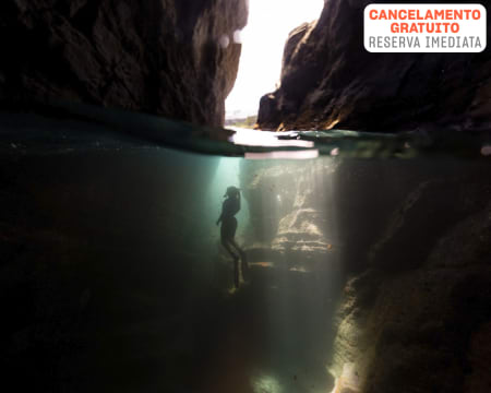 Azorean Seascape| Sharing Experiences | Passeio de Barco c/ Snorkeling Azorean Seascape| Sharing Experiences | Passeio de Barco c/ Snorkeling