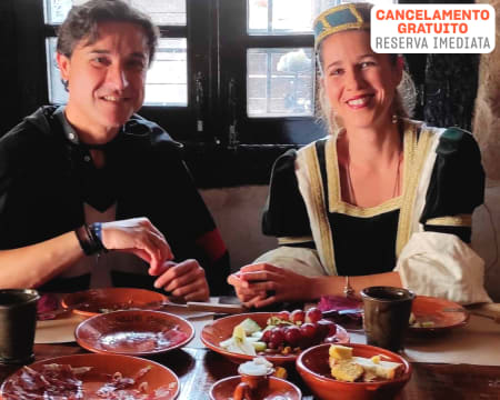 Velho Cavalinho Taberna Medieval | Sabores & Trajes da Idade Média para Dois Velho Cavalinho Taberna Medieval | Sabores & Trajes da Idade Média para Dois