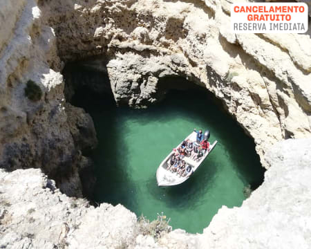 Aurora Boat Trips | Passeio de Barco pelas Grutas de Benagil | 2 Pessoas Aurora Boat Trips | Passeio de Barco pelas Grutas de Benagil | 2 Pessoas
