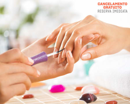 WBeautyStudio | Manicure com Verniz Gel | 2 Pessoas WBeautyStudio | Manicure com Verniz Gel | 2 Pessoas