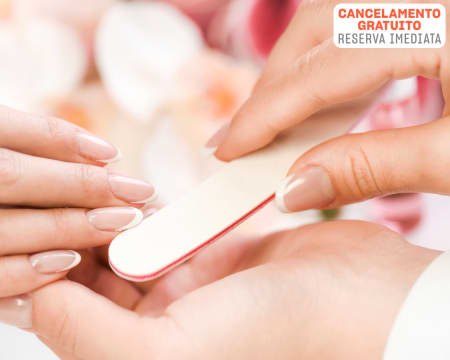 Manicure com Verniz Gel | WBeautyStudio Manicure com Verniz Gel | WBeautyStudio