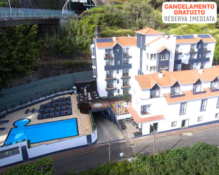 Santa Cruz Village Hotel - Santa Cruz | Escapadinha de Requinte na Ilha da Madeira c/ Opção de Jantar
