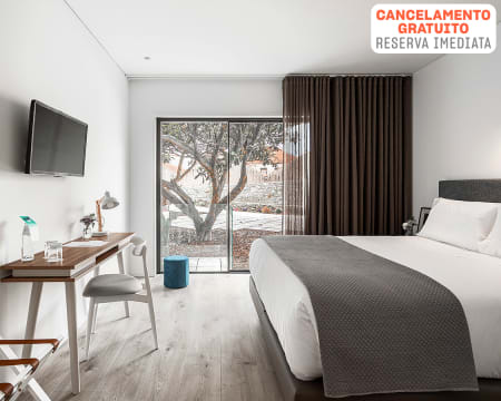 Caléway Hotel 4* - Vila Nova de Gaia | Estadia de Romance e Requinte & Opção Tour com Cruzeiro no Douro
