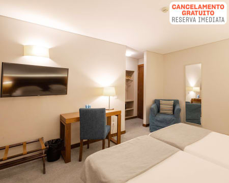 Hotel Navarras - Amarante | Escapadinha Romântica Junto ao Rio Tâmega & Opção Pack Romântica