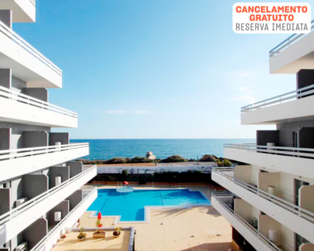 Hotel Luar - Portimão | Férias em Família em Frente à Praia dos Três Castelos & Opção Slide & Splash