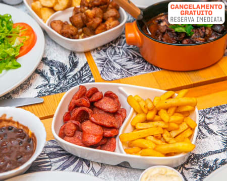 Pratos Tradicionais do Brasil para Dois com Entrada e Sobremesa | Dona Maria Restaurante & Pub - Lisboa