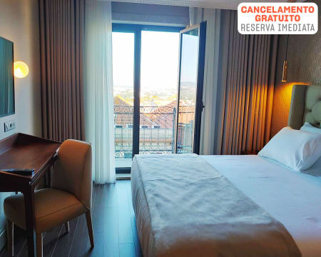 OCA Oriental Porto Hotel 4* | Estadia a Dois com Opção Cruzeiro das 6 Pontes