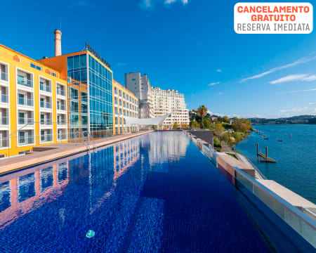 Pestana Douro Riverside 5* - Porto | Escapadinha em Frente ao Rio Douro com Piscina Infinita