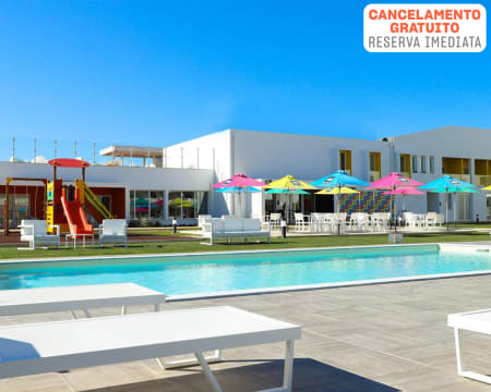 RIDE Surf Resort & Spa - Peniche | Estadia Junto ao Mar com Opção Jantar e Massagem