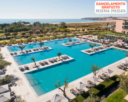 Vila Galé Lagos 4* | Férias no Algarve em Frente à Meia Praia & Opção Regime de Meia-Pensão