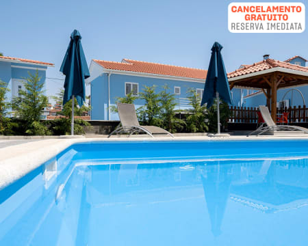 Villa Montês Guesthouse - Arganil | Estadia com Piscina Junto à Praia Fluvial & Opção Jantar