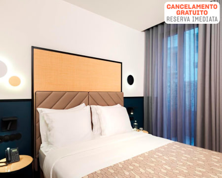 Axis Porto Club Aliados 4* | Escapadinha a Dois na Cidade Invicta & Opção Passeio do Douro