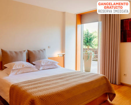 Axis Ponte de Lima | Noites de Romance a Dois com Acesso a Piscina Interior & Opção Pack Romântico