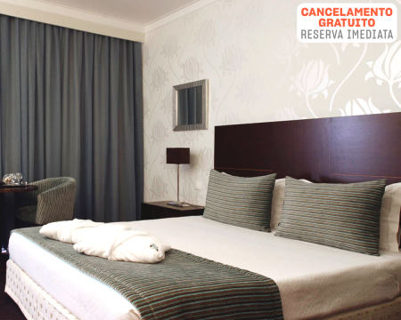 Hotel As Américas 4* - Aveiro | Noites Românticas a Dois com Opção Passeio de Moliceiro