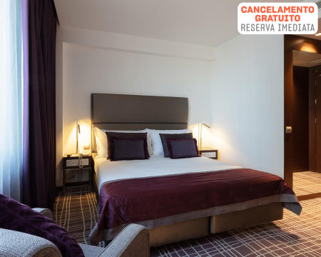 Neya Lisboa Hotel 4* | Estadia Romântica na Capital com Opção Spa & Passeio em Veículo Anfíbio