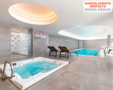 Interpass Vau Hotel Apartamentos 4* - Portimão | Escapadinha Junto à Praia do Vau com Acesso ao Spa