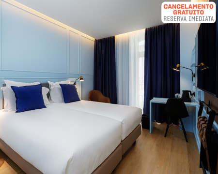 Mercure Porto Centro Aliados 4* | Estadia no Porto com Piscina Exterior & Opção Tour e Cruzeiro no Douro