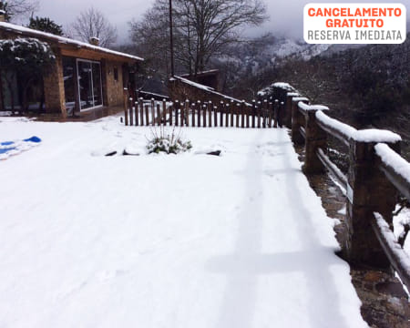 Mountain Whisper - Gondramaz | Escapadinha em Aldeia do Xisto & Opção Pack Romântico