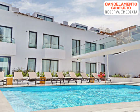 Pêro Teive Bay Apartments Hotel 4* - São Miguel | Escapadinha Junto à Marina de Ponta Delgada & Opção Pack Romântico