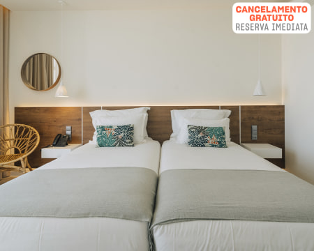 Porto Covo Praia Hotel & Spa 4* - Porto Covo | Escapadinha em Frente à Praia & Opção Massagem e Meia-Pensão