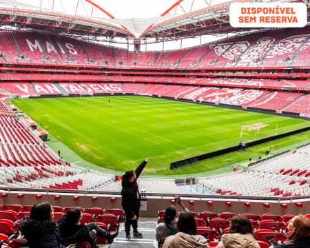 SLB | Visita ao Museu e Estádio da Luz + Oferta de Bola ou Babete | 1 Adulto e 1 Criança