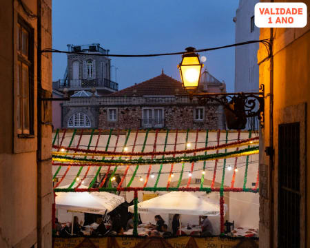 Jantar a Dois com Espectáculo de Fado em Bairro Típico Lisboeta | Porta d' Alfama