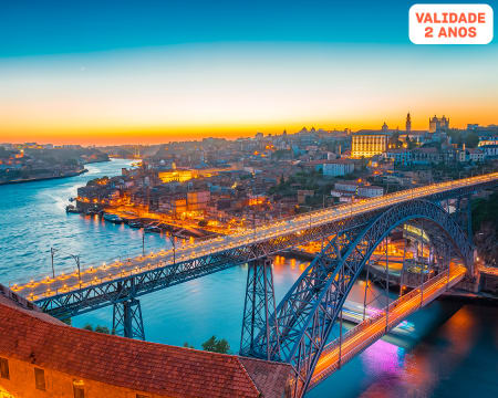 Cruzeiro das 6 Pontes do Douro com Festa Privada e Bebidas a Bordo Até 12 Pessoas! Manos do Douro