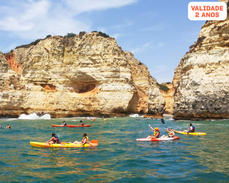 Passeio de Caiaque da Praia da Marinha à Gruta de Benagil - 2 Adultos c/ Opção Até 2 Crianças | Lagoa