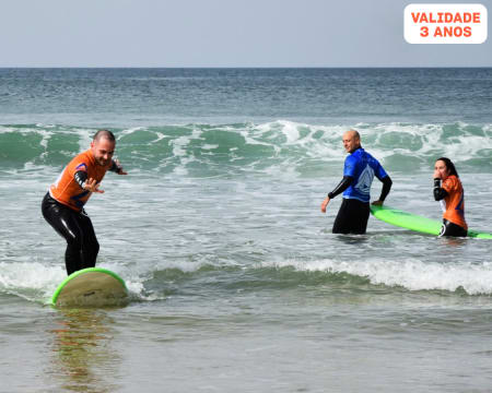 Aula de Surf na Praia da Nova Vaga | Privada ou em Grupo | Lisbon Surfing Hut - Costa de Caparica