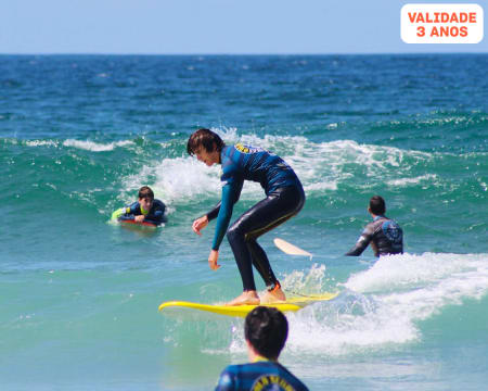 Aula de Surf em Grupo na Costa da Caparica - 2 Horas | 1 ou 2 Pessoas | Old School Surf School