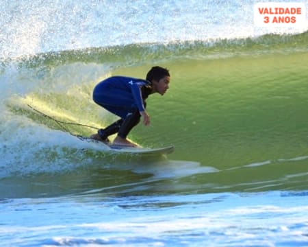 Aula de Iniciação ao Surf em Sintra, Cascais ou Caparica | Até 2 Horas de Ondas!