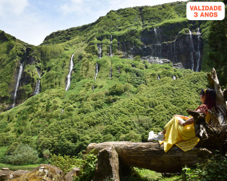 Caminhada para Descobrir a Ilha das Flores para Dois | 2 Tours à Escolha de 7 Horas | Açores