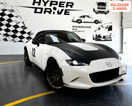 Condução de Mazda MX-5 Cabrio com Fotos e Vídeo | Supercar Hyper Drive Rides
