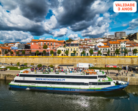 Cruzeiro Régua-Pocinho-Régua com Almoço e Lanche a Bordo para Dois | Descida de Barco