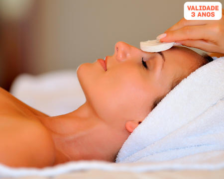 Spa Facial: Microdermoabrasão c/ Opção Extracção e Radiofrequência | Visage & Corps - Campo Pequeno