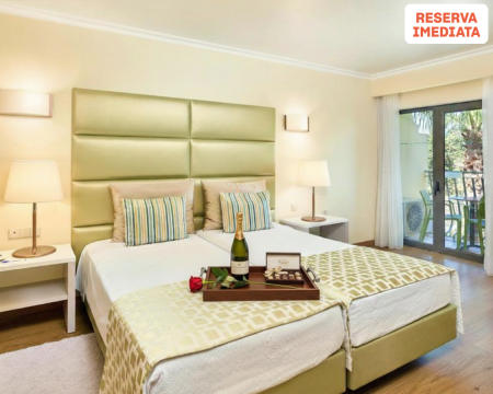 Dia dos Namorados em Albufeira: Hotel Baía Grande 4*| Estadia no Algarve com 1 Jantar e Acesso ao Spa