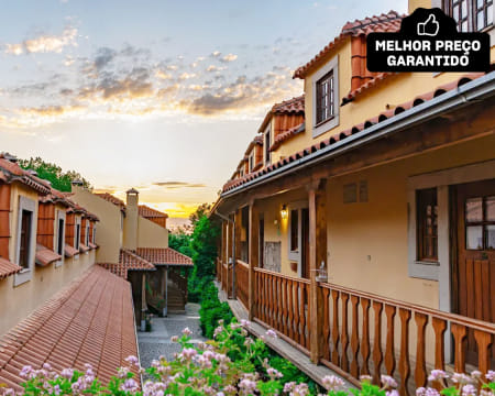 Quinta do Crestelo Aparthotel 4* - Seia | Apartamento na Serra da Estrela com Lareira & Piscina Interior