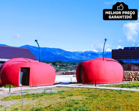 Cherry Sculpture Hotel - Covilhã | Escapadinha em Bungalow em Forma de Cereja