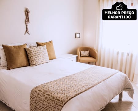 Hotel Neptuno - Peniche | Estadia com Opção Entradas no Buddha Eden e Dino Parque