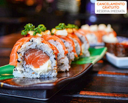 Kanto Sushi Fusion | 48 Peças de Sushi & Sangria de Espumante para Dois Kanto Sushi Fusion | 48 Peças de Sushi & Sangria de Espumante para Dois