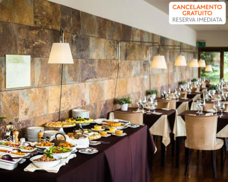 Santana Hotel | Cocktail ou Pequeno-almoço Buffet Santana Hotel | Cocktail ou Pequeno-almoço Buffet
