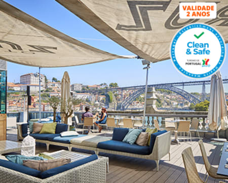 Espaço Porto Cruz | Visita Guiada e Prova de 3 Vinhos do Porto Harmonizada com Chocolates